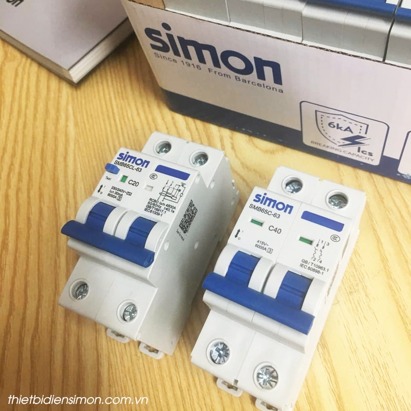 Aptomat Simon
